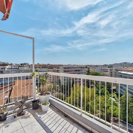 Marechal 2 Bedroom Flat Apartment *